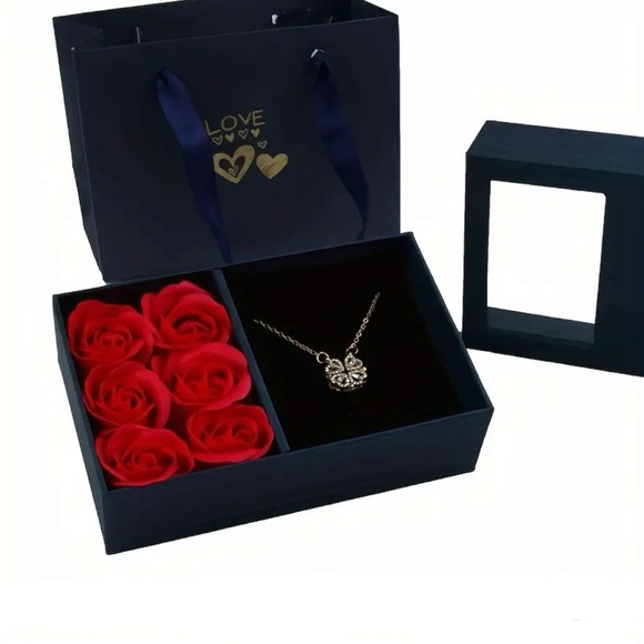 Rose Box - Picture 4 of 4